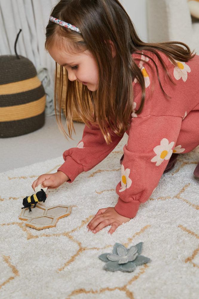 WASHABLE PLAY RUG POLLINATION - Image 3