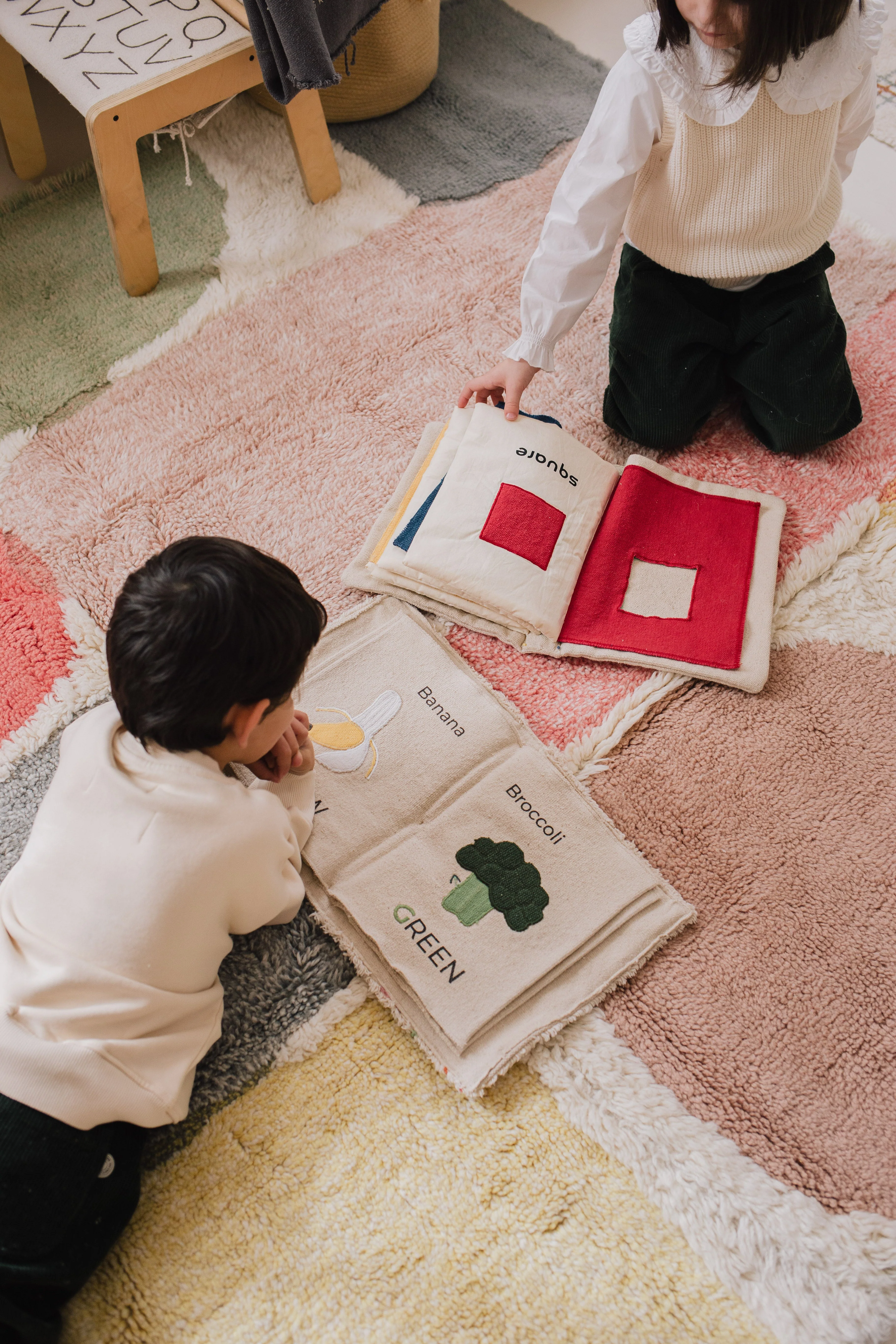 SENSORY BOOK COLOURS - Image 6